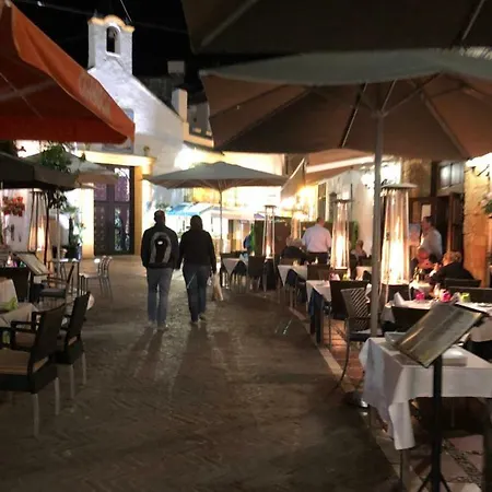 Parque Alameda Апартаменты